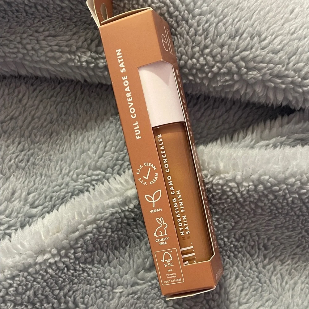 ELF Hydrating Camo Concealer Vegan and Cruelty Free - Tan Latte